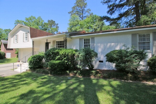 property at 6621 Dare Cir