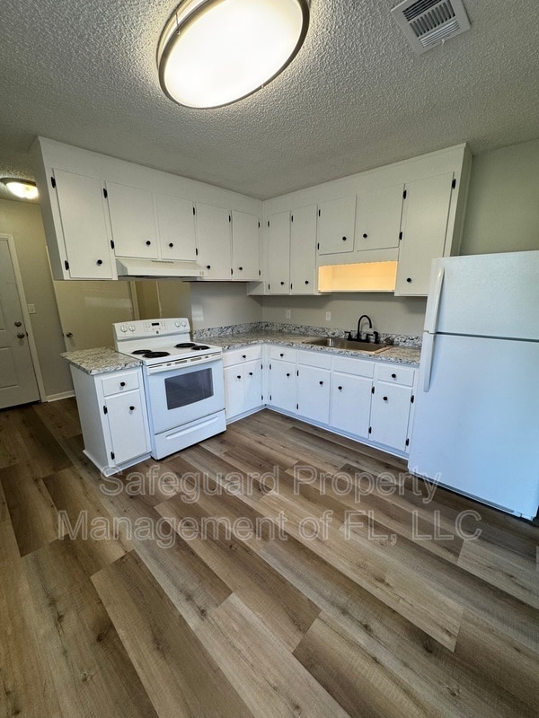 property at 1116 Winton Ave