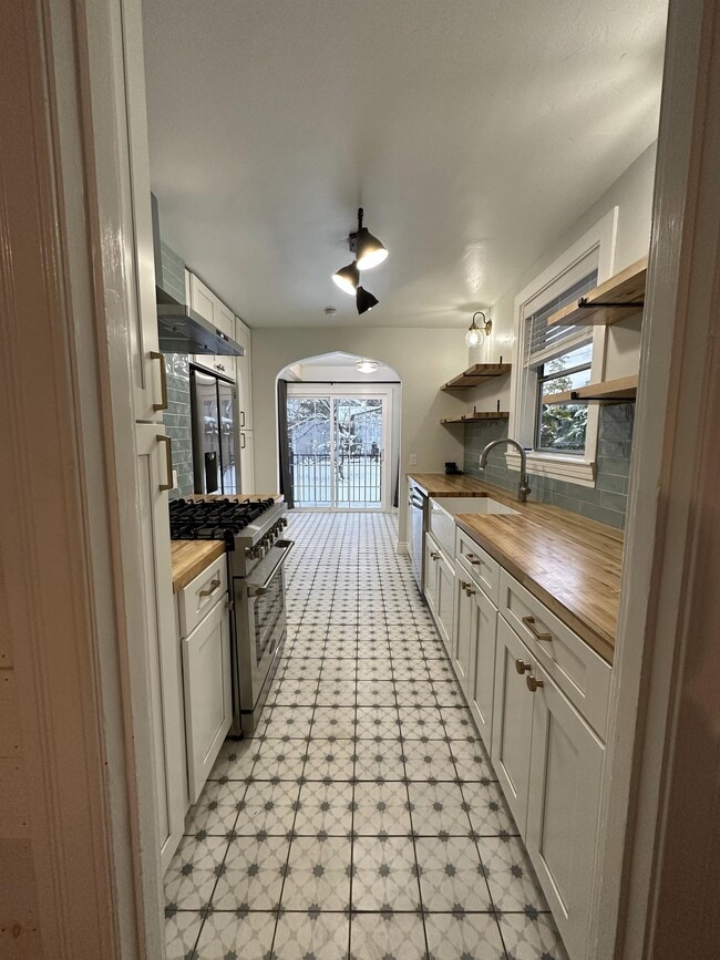 608 Neal St in Grass Valley, CA - Building Photo - Building Photo