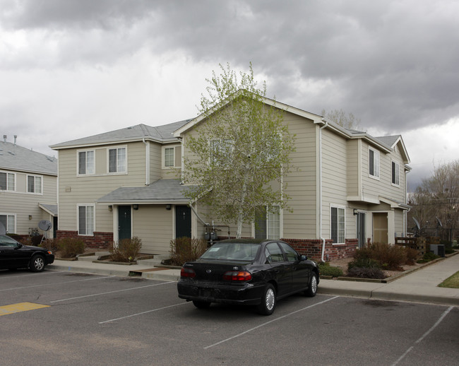 Arapahoe Green in Denver, CO - Building Photo - Building Photo