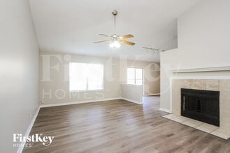 8407 Fort Sumter Dr in Indianapolis, IN - Building Photo - Building Photo