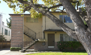 2060 Santa Clara Ave in Alameda, CA - Building Photo - Building Photo