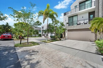 106 NE 16th Terrace in Fort Lauderdale, FL - Building Photo - Building Photo