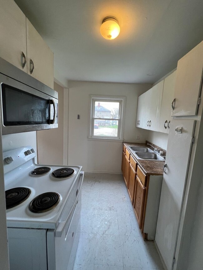 property at 1310-1312 E 25th Ave