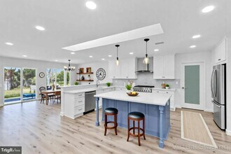 5814 Bounty St in San Diego, CA - Building Photo - Building Photo