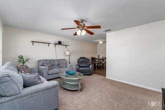 1726 S Park St in San Angelo, TX - Foto de edificio - Building Photo