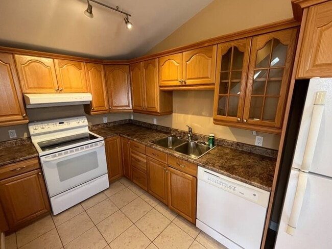 152 Wesley St in Moncton, NB - Building Photo - Building Photo