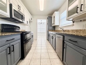 310 N C St in Rogers, AR - Building Photo - Building Photo