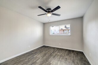 2322 Dunlavy St in Houston, TX - Foto de edificio - Building Photo