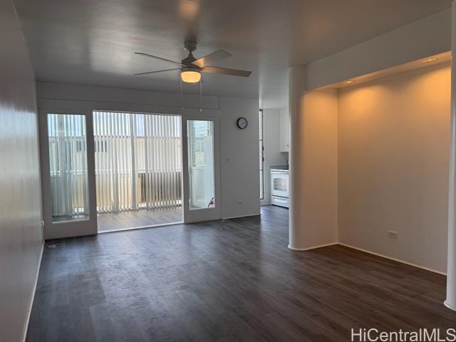 3027 Pualei Cir in Honolulu, HI - Building Photo - Building Photo