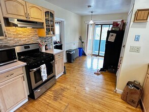 60 Raymond St, Unit 2 in Boston, MA - Building Photo - Building Photo