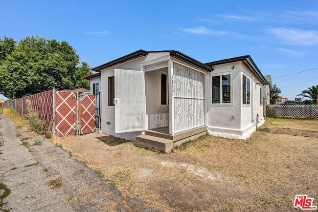 21431 Moneta Ave in Carson, CA - Building Photo - Building Photo