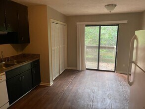 2519 Old Bainbridge Rd-Unit -B in Tallahassee, FL - Building Photo - Building Photo