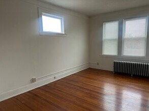 230 Enfield St in Hartford, CT - Building Photo - Building Photo