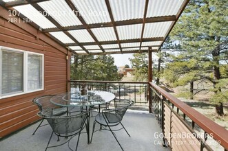 107 S Lookout Mountain Rd in Golden, CO - Foto de edificio - Building Photo