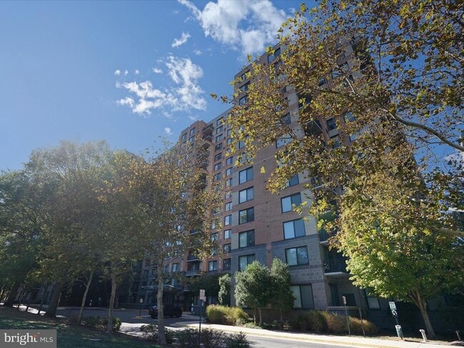 property at 2451 Midtown Ave