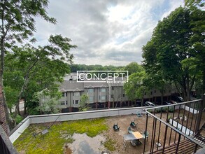 310 Tappan St, Unit 4 in Brookline, MA - Foto de edificio - Building Photo