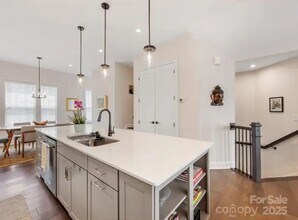 5018 Harrowsmith Ln in Charlotte, NC - Building Photo - Building Photo