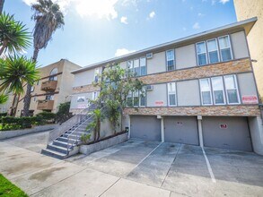443 S. Alexandria Ave in Los Angeles, CA - Building Photo - Interior Photo