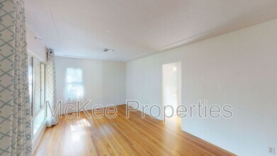 400 H Ave in Coronado, CA - Building Photo - Building Photo