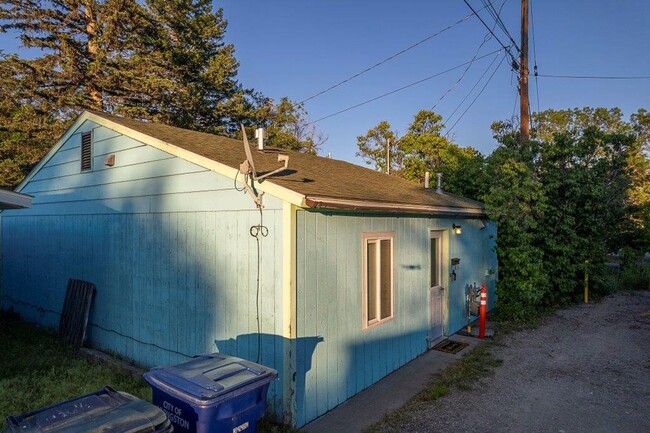 property at 426 1/2 S 5th St