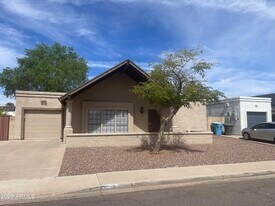 4226 W Michigan Ave in Glendale, AZ - Building Photo