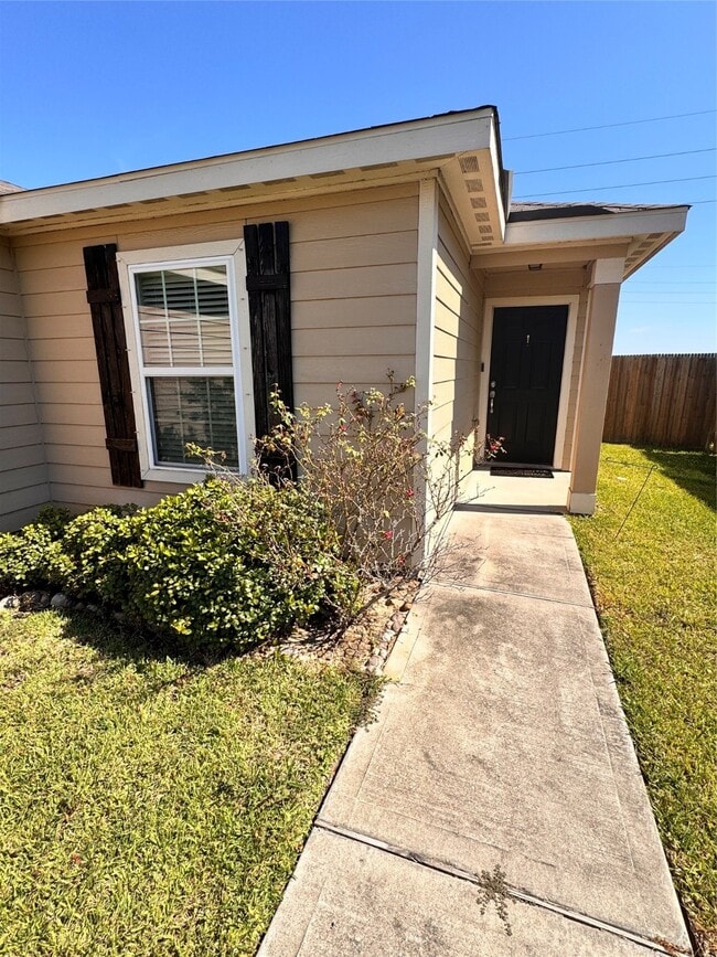 8206 Sandy Sea Rd in Mont Belvieu, TX - Building Photo - Building Photo
