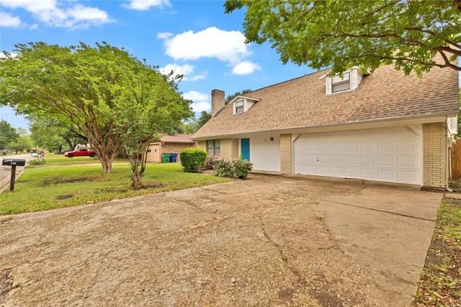 205 San Jacinto Ct in Waxahachie, TX - Building Photo - Building Photo