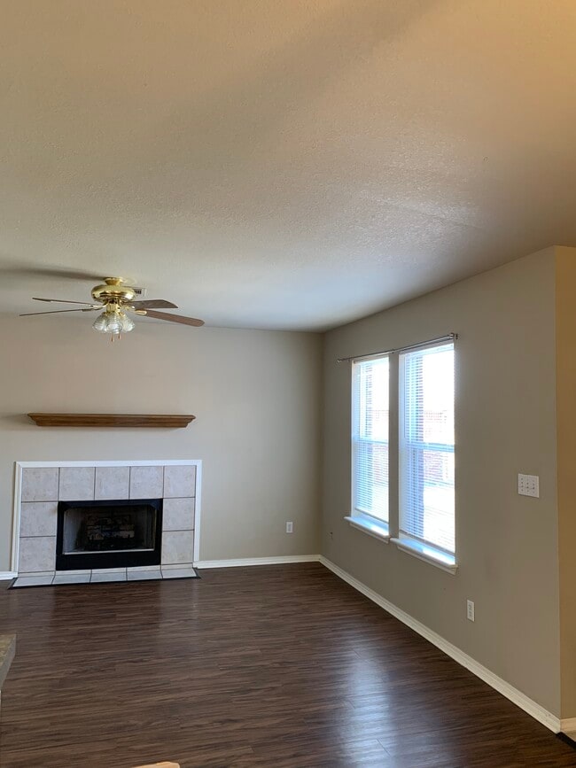 17608 E 78th St N, Unit A in Owasso, OK - Foto de edificio - Building Photo