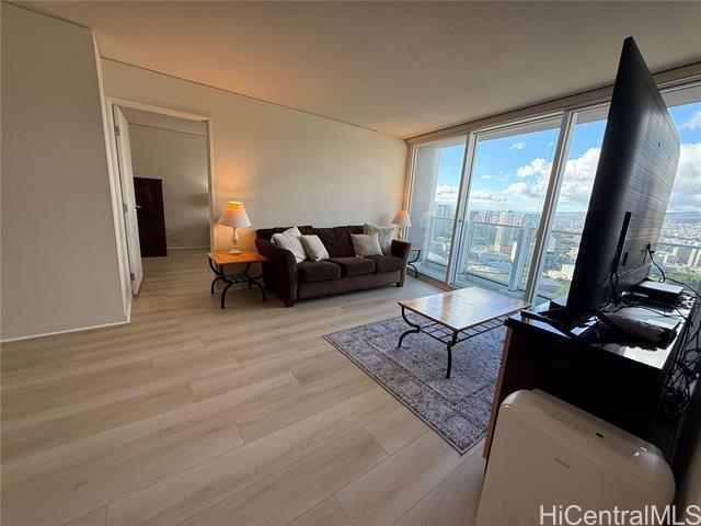 1296 Kapiolani Blvd in Honolulu, HI - Building Photo - Building Photo