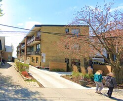 67 Lake Shore Dr in Toronto, ON - Building Photo