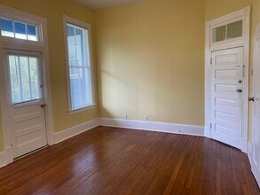 1116 Habersham St, Unit 402-2 in Savannah, GA - Building Photo - Building Photo