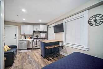 396 Hanover St, Unit ID1364230P in Boston, MA - Foto de edificio - Building Photo