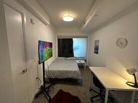 41 River St in Toronto, ON - Building Photo