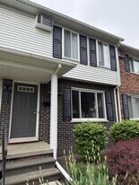 1133 Tienken Ct in Rochester Hills, MI - Building Photo