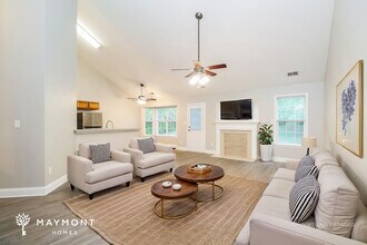 408 Fawnbrook Ln in Gastonia, NC - Building Photo - Building Photo