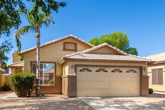 139 W Oxford Ln in Gilbert, AZ - Building Photo - Building Photo