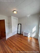 18 Alexander Ave in Medford, MA - Building Photo - Building Photo