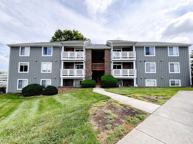 property at 826 Cascade Ct