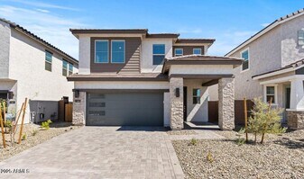 8018 W Griswold Rd in Peoria, AZ - Building Photo