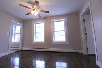 99 Central Ave, Unit 1 in Chelsea, MA - Building Photo - Building Photo