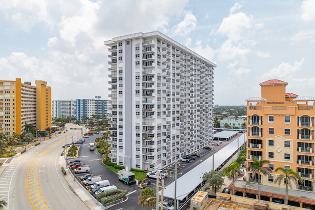 Parliament House in Pompano Beach, FL - Building Photo - Primary Photo