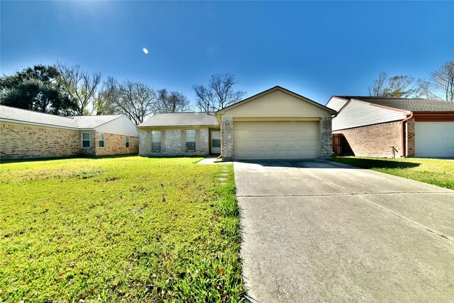 property at 15806 Pipers View Dr