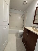 9366 Arborwood Cir in Davie, FL - Building Photo - Building Photo