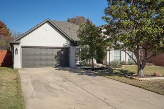 2804 Woodhaven Dr in Grapevine, TX - Building Photo - Building Photo