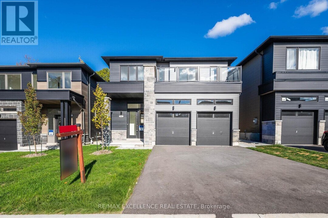 91 Berkely St in Wasaga Beach, ON - Building Photo