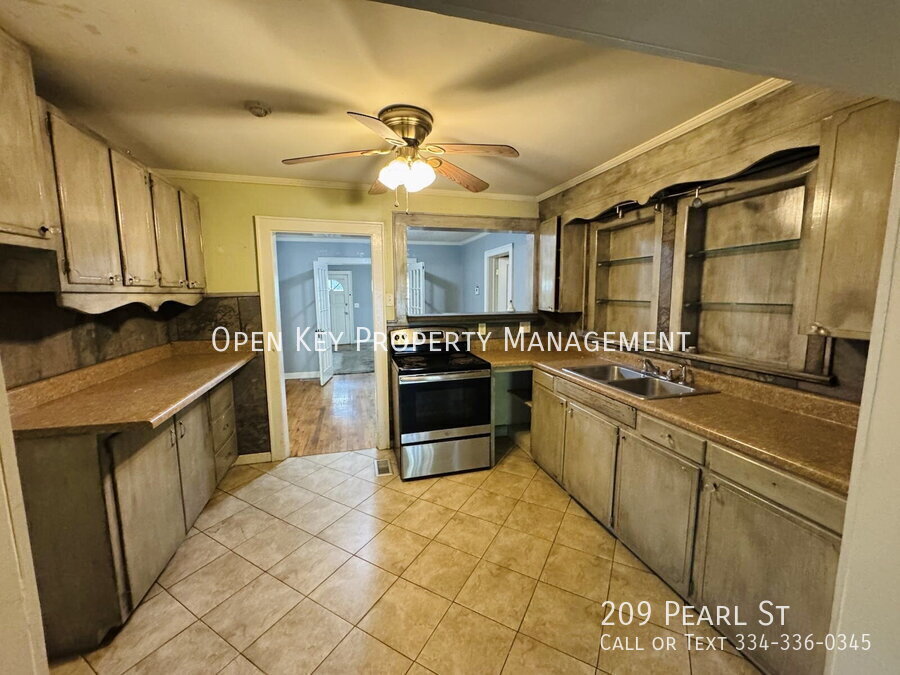 209 Pearl St in Dothan, AL - Building Photo