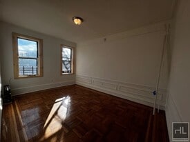 MORRIS AVENUE in Bronx, NY - Building Photo