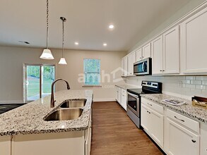 289 O'Corley Ct. in Loganville, GA - Building Photo - Building Photo