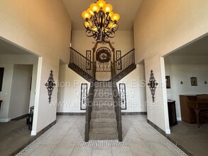 4726 Abbey Hill in Granite Bay, CA - Foto de edificio - Building Photo